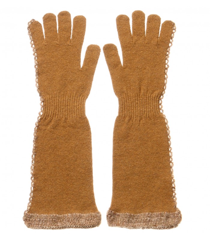 Cashmere Blend gloves with crochet decoration on the side and the bottom packaged in Signature box